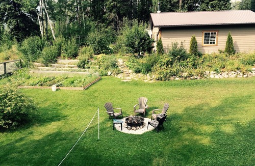 Fernie House | Quiet suite nestled in the Elk River valley of the Rocky Mountains