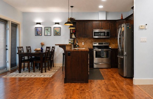 Radium Hot Springs Apartment | Radiant & Spacious 2Bath Condo
