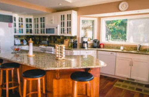 Saanichton Bed & Breakfast | Rae Leigh Heights BnB