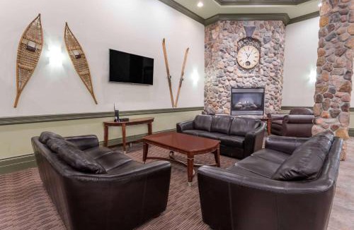 Hinton Hotel | Ramada by Wyndham Hinton