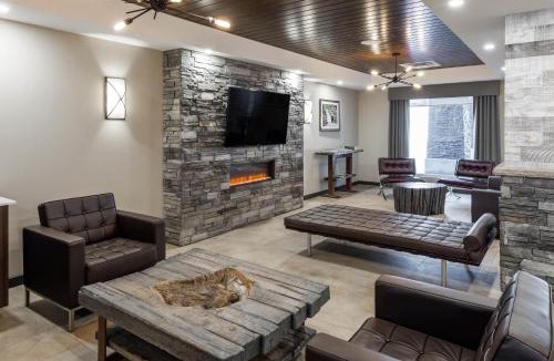 Revelstoke Hotel | Ramada by Wyndham Revelstoke