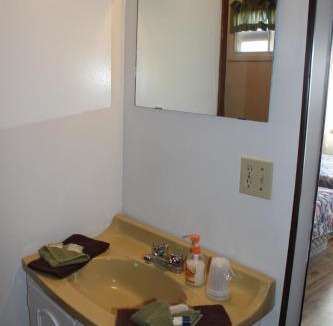 Youngstown Hotel | Raval Paradise Motel and RV Park