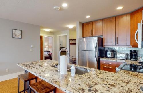 Big White Ski Resort Apartment | Raven 107