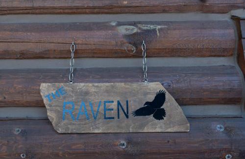 Valemount House | Raven Cabin