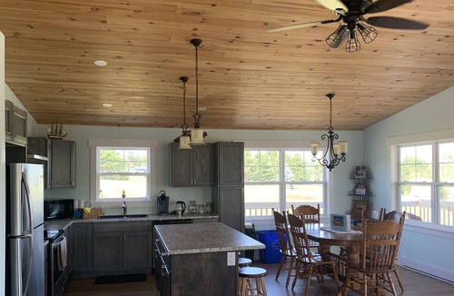 Found Mills Cottage | Rayner's Riverview Cottage - Sharing a piece of our island with you!