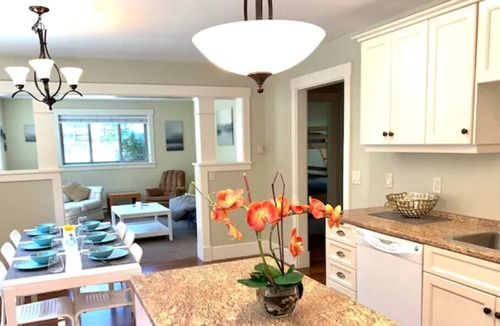Courtenay House | Recreational Haven in the beautiful Comox Valley