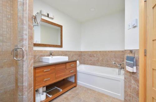 Cape Breton Island House | Redbird Lakehouse Suite