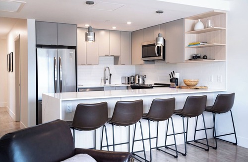 Revelstoke Condo | Relax, Explore, Repeat –Your Revelstoke Retreat Awaits, 3 Bedroom, Pet Friendly!