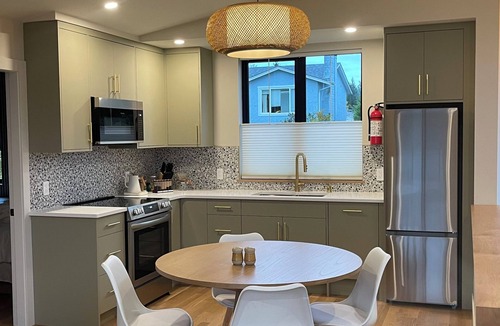 Cumberland Hotel | Relax in this Stunning 2 bedroom Guest House in Cumberland