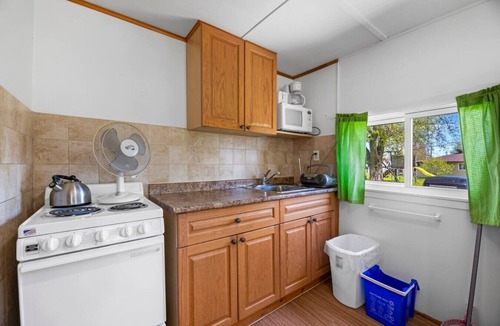 Otonabee-South Monaghan Cabin | Relaxing Retreat | Near Lakes