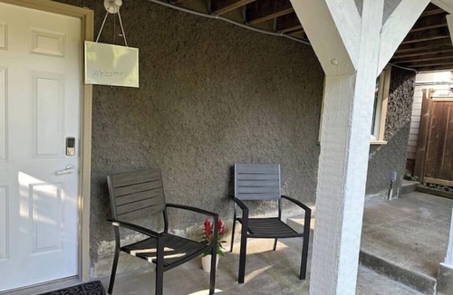 Arbutus Ridge House | ✨ Renovated Garden Suite Near UBC, MAJOR INTERNATIONAL SPORTING EVENT, Down Town, Airport & Beaches