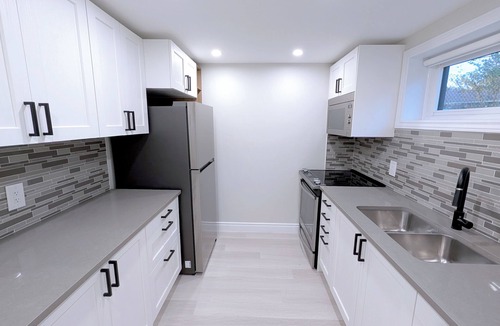 Newtonbrook House | Renovated Private Bedroom in a Shared Basement