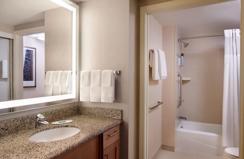 Calgary Hotel | Residence Inn by Marriott Calgary Airport