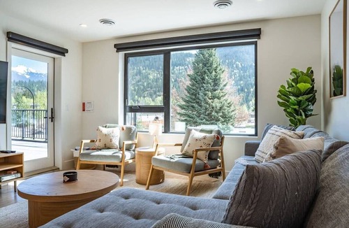 Revelstoke Condo | Revy Bliss - Dazzling Condo in the Mountains