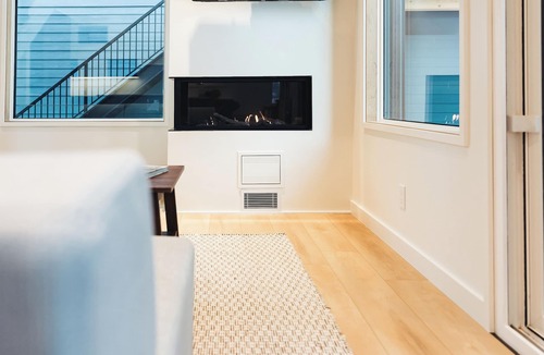 Revelstoke House | Revy Powder Paradise Sauna /Cold plunge/bike storage (garage)