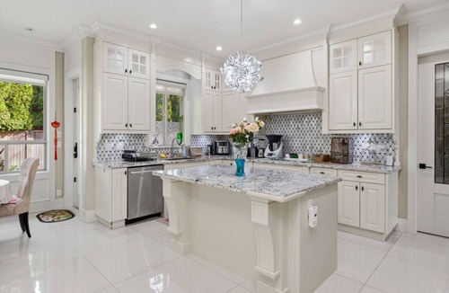 Richmond House | Riverfront 2brs Retreat | Near Olympic Oval & YVR