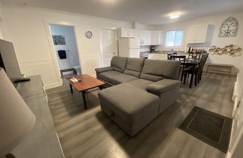 Regional District of Nanaimo Resort | Riverside Resort - Three Bedroom Semi-Detached Cabin Suite