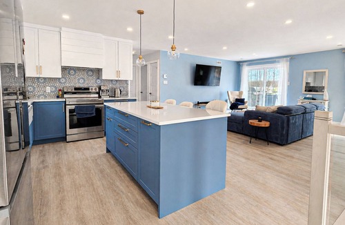 Saint-Paul-de-l'Ile-aux-Noix House | Riverside Retreat at a Marvelous 2-bedroom house