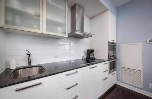 Toronto Entertainment District Hotel | RivetStays | The York Royal Suite – 3 Bedroom Condo