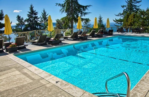 Halfmoon Bay House | Rockwater Resort House