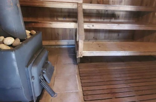 Woodfibre Cabin | Romantic Cabin w/ sauna