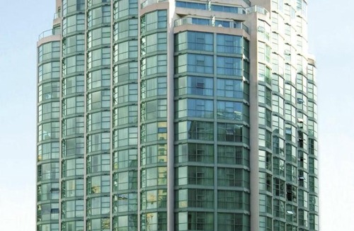 Yaletown Hotel | Rosedale on Robson Suite Hotel