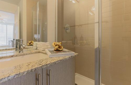 Chinatown Apartment | Rozenhaus Hotel - Downtown Montreal