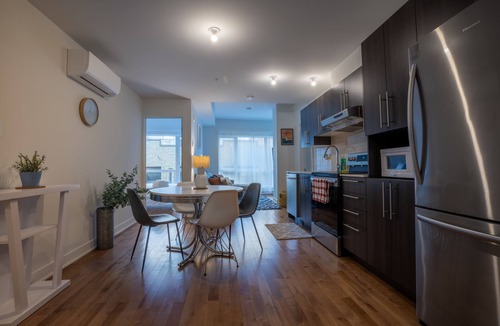 Chinatown Hotel | Rozenhaus Hotel Montreal