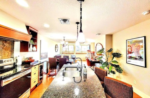 Canmore Condo | Rundle Rock Retreat | Majestic Views - Luxury Condo