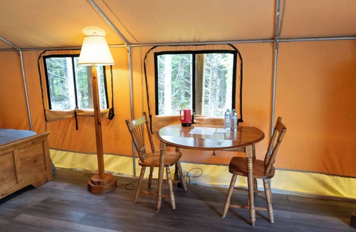 Saint Patrick RV Rental | Safari Glamping Tent! Forest Retreat & Hot Tubs!