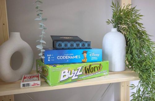 The Queensway House | Safari Luxe 3 Bedroom Designer Condo Near Downtown