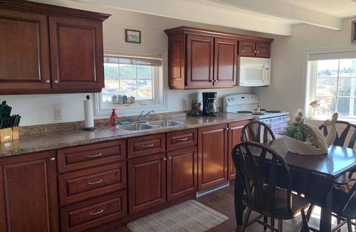 Twillingate House | Salty B'y Cottage