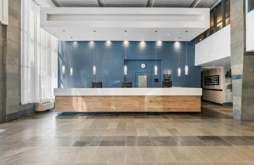 Northwest Calgary Hotel | Sandman Hotel & Suites Calgary West