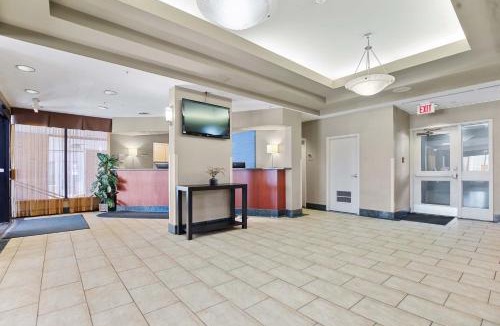 Downtown London Hotel | Sandman Hotel & Suites London Downtown