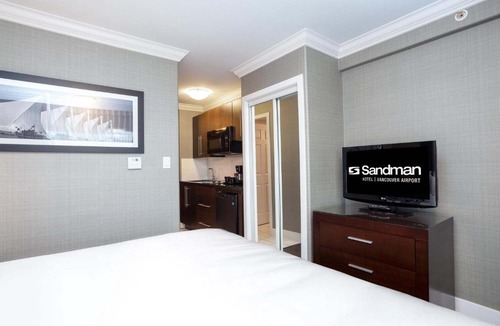 Richmond Hotel | Sandman Hotel & Suites Vancouver Airport