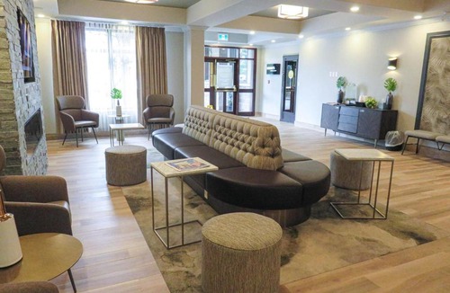 Richmond Hotel | Sandman Hotel & Suites Vancouver Airport