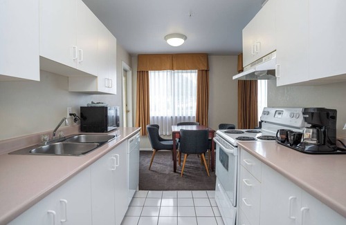 Williams Lake Hotel | Sandman Hotel & Suites Williams Lake