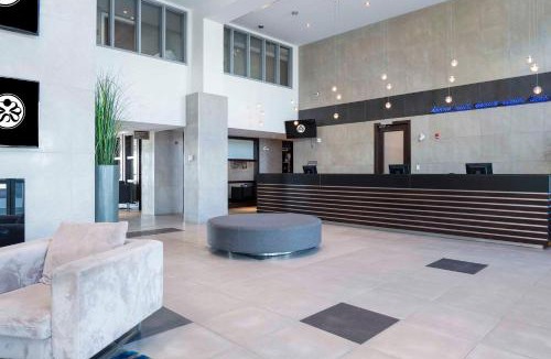 Prince George Hotel | Sandman Signature Prince George Hotel