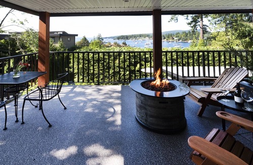 Brentwood Bay Apartment | Sea-esta Suite