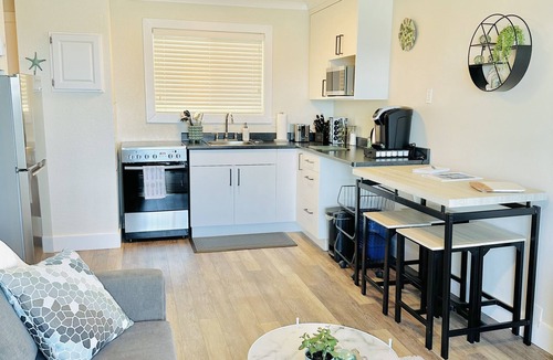 Courtenay Condo | Sea Haven on Bates Beach