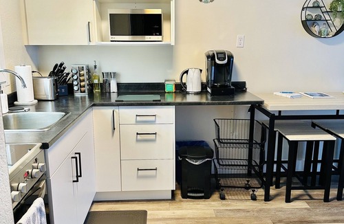 Courtenay Condo | Sea Haven on Bates Beach