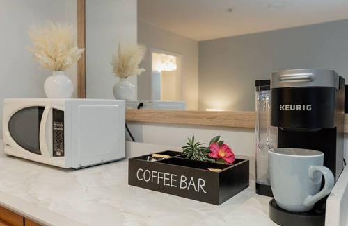 Regional District of Nanaimo Apartment | Sea Shore Studio Suite Retreat