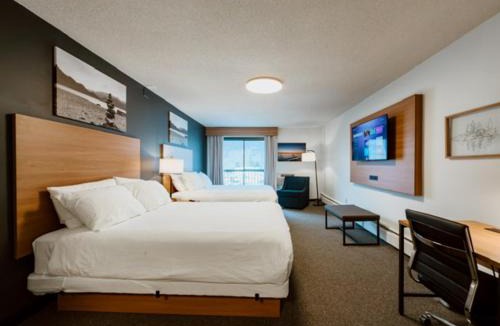 Garibaldi Highlands Hotel | Sea to Sky Hotel and Conference Centre