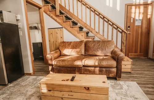 Ucluelet Apartment | Sea Urchin West Coast Cedar Loft & Beam Suite in Ukee