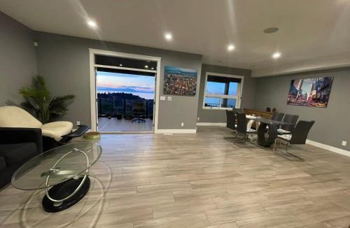 Regional District of Nanaimo House | Sea view villa independent access
