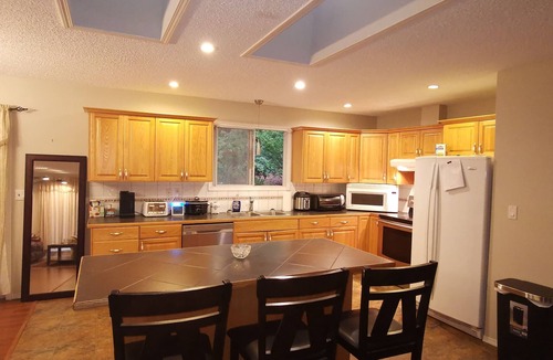 Central Okanagan House | Secluded 4 bedroom 3 bathroom Home In Wine Country!