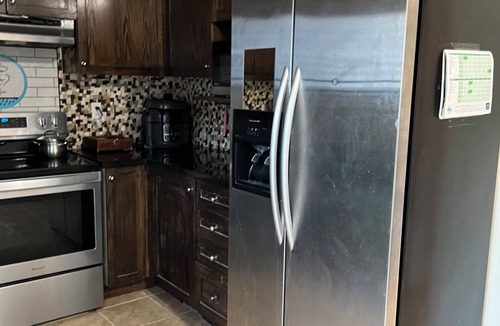 Churchill Meadows House | Semi house 3bedroom upstairs 2 bathroom One bedroom bathroom in the basement