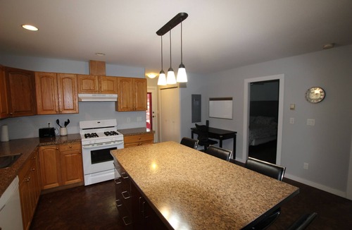 Blind Bay House | Semi Lakefront 2 Bedroom Private Suite