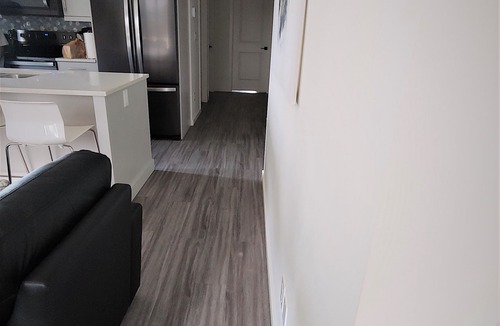 Fort Gary Apartment | Serene 2 bedroom condo with balcony and lakeview plus Free Parking