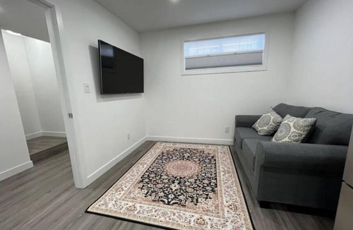 Saskatchewan House | Serene Haven in Harbour Landing